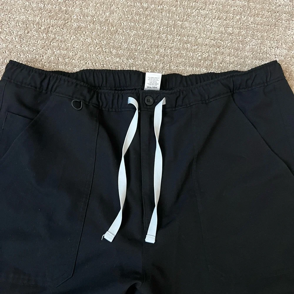 FIGS Mens Black Cairo Straight-Leg Scrub Pant